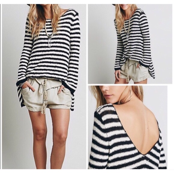 SALE ⬇️⬇️NWOT FREE PEOPLE COUNTING STRIPES LS TUNIC - Picture 2 of 2